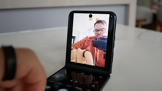 Será a primeira vez que o GrapheneOS é usado em um celular que dobra na vertical