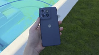 O Edge 60 Neo não apareceu na lista ainda, mas deve ser atualizado com Android 17 mais tarde