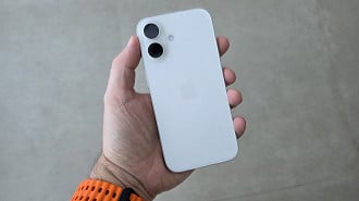 Apple iPhone 16