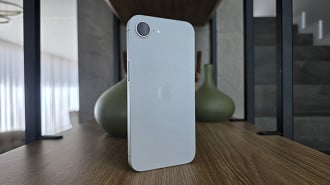 iPhone 16e