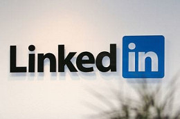 Usuária promove ação coletiva contra o LinkedIn Usuária promove ação coletiva contra o LinkedIn