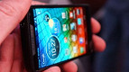 Motorola lança smartphone com chip Intel