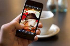 Adobe Photoshop Touch agora está disponível para smartphones Android e iOS Adobe Photoshop Touch agora está disponível para smartphones Android e iOS