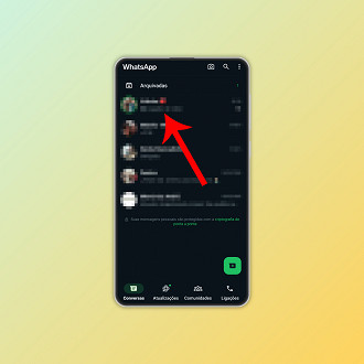 Passo 1 de: Como compartilhar a tela no WhatsApp em uma chamada de vídeo